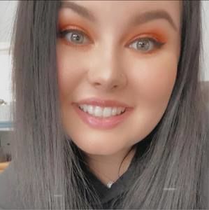 Meet your Posher, Angie